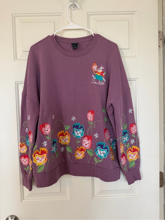 Disney Tops - Disney Her Universe Embroidered Alice in Wonderland Sweatshirt - size S/M